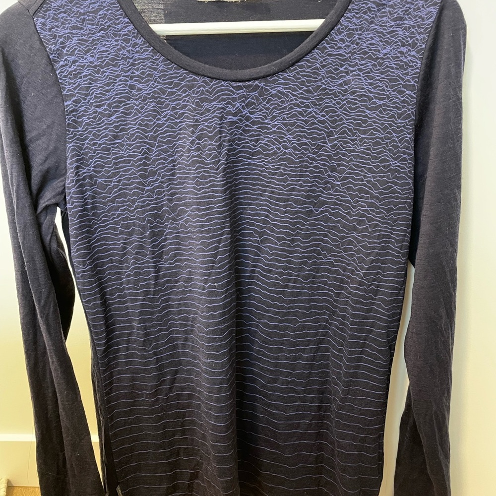Icebreaker lightweight long sleeve women’s medium